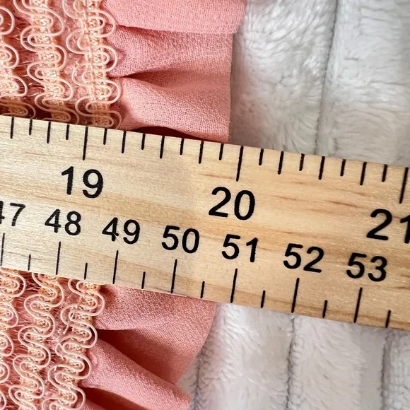 # A110 Nancy Romantic Peach 3d Hexagon appliqués Off-Shoulder Top NWT S - Picture 9 of 10